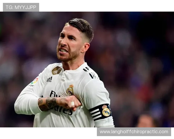 皇马战术僵化与更衣室裂痕显现,豪门根基面临稳定性考验 皇马战术僵化与更衣室裂痕显现,豪门根基面临稳定性考验