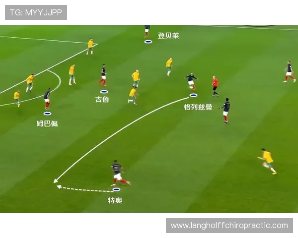 格列兹曼与姆巴佩进攻效率及战术角色对比分析 格列兹曼与姆巴佩进攻效率及战术角色对比分析