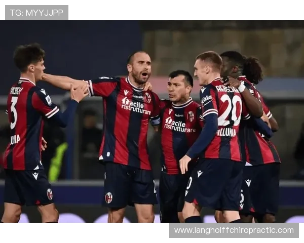 从稳固到失衡:AC米兰防守体系的问题在哪里? 从稳固到失衡:AC米兰防守体系的问题在哪里?