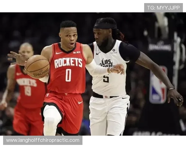 扬尼斯挡拆制造错位效率提升显著拉开阵容差距